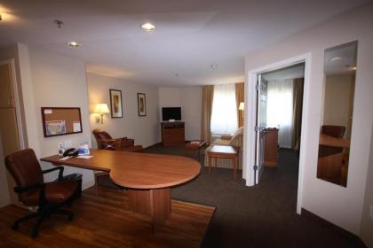 Candlewood Suites Watertown Fort Drum an IHG Hotel - image 12