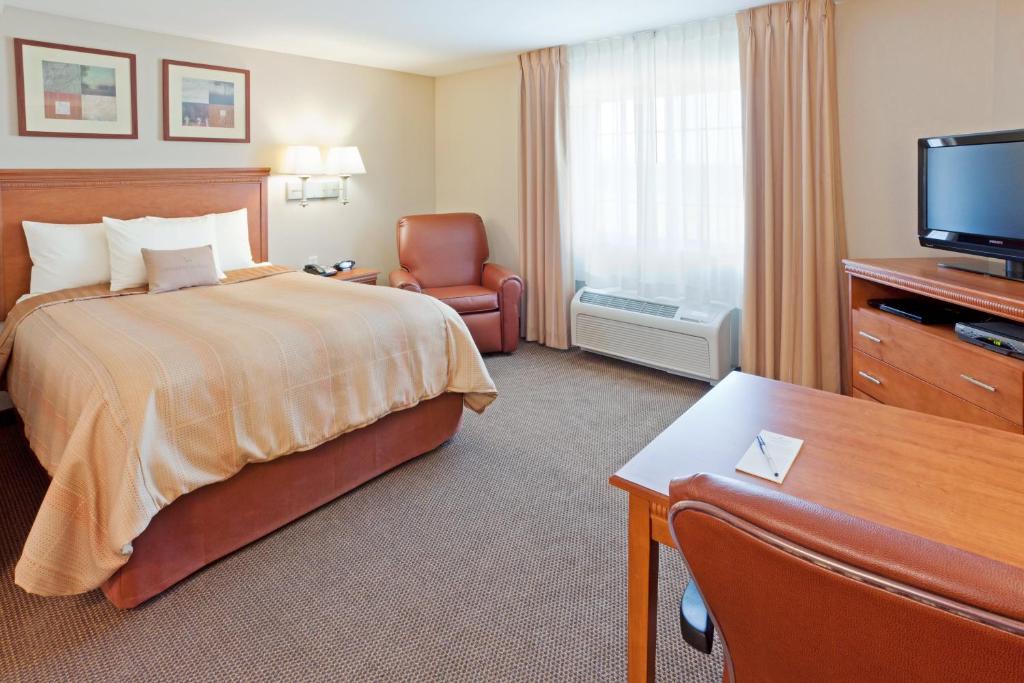 Candlewood Suites Watertown Fort Drum an IHG Hotel - image 4