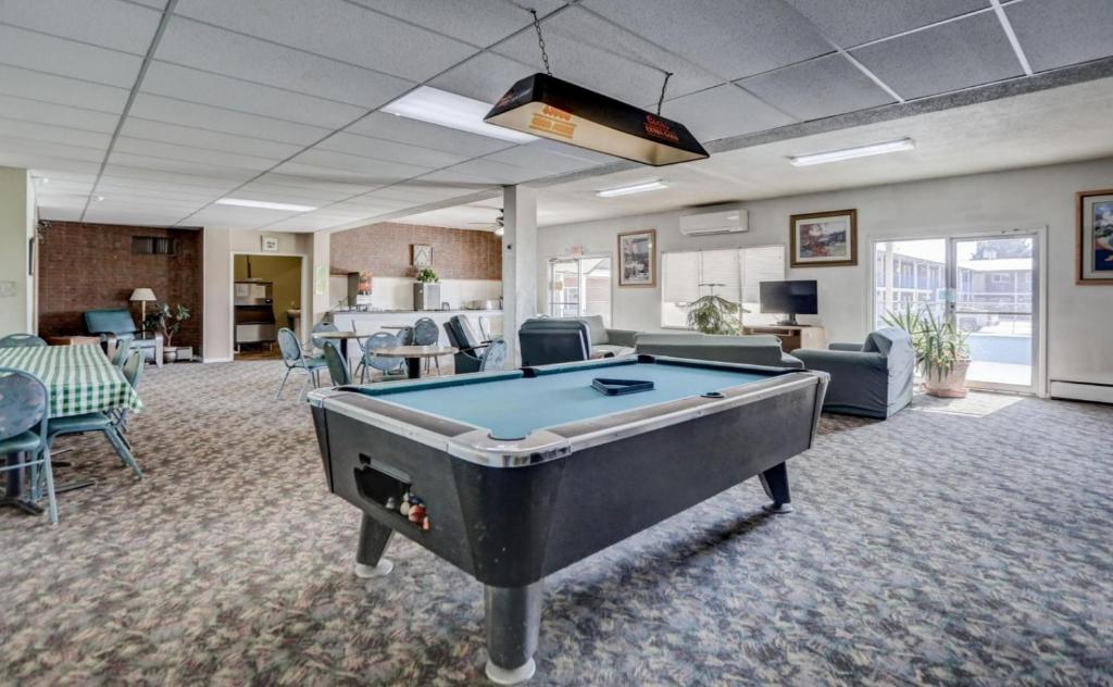 Americas Best Value Inn Greeley Evans - image 3