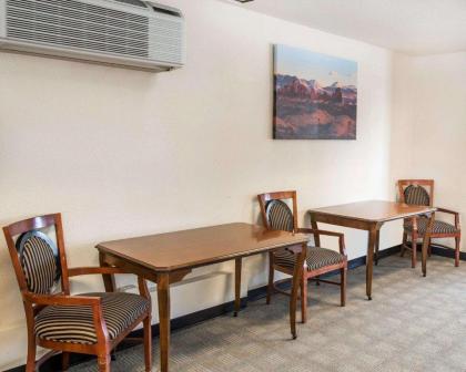 Rodeway Inn Greeley - image 10