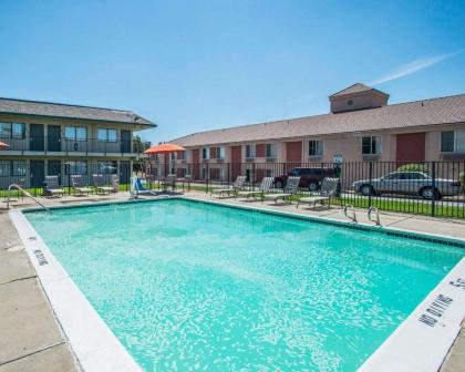 Rodeway Inn Greeley - image 11