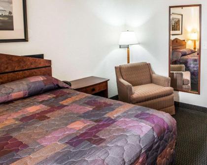 Rodeway Inn Greeley - image 5
