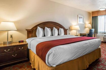 Quality Inn Evanston near Wyoming Downs - image 15