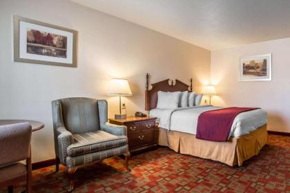 Quality Inn Evanston near Wyoming Downs - image 3