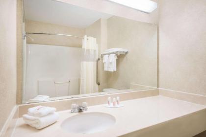Baymont by Wyndham Casper East - image 3