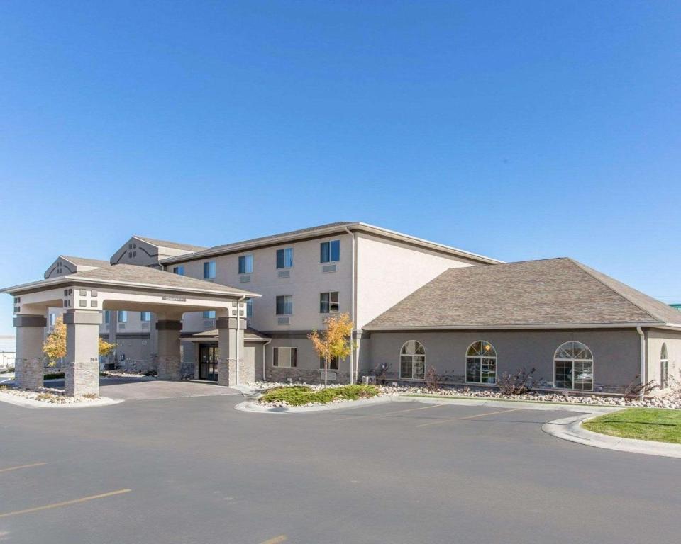 Comfort Inn Evansville-Casper - main image