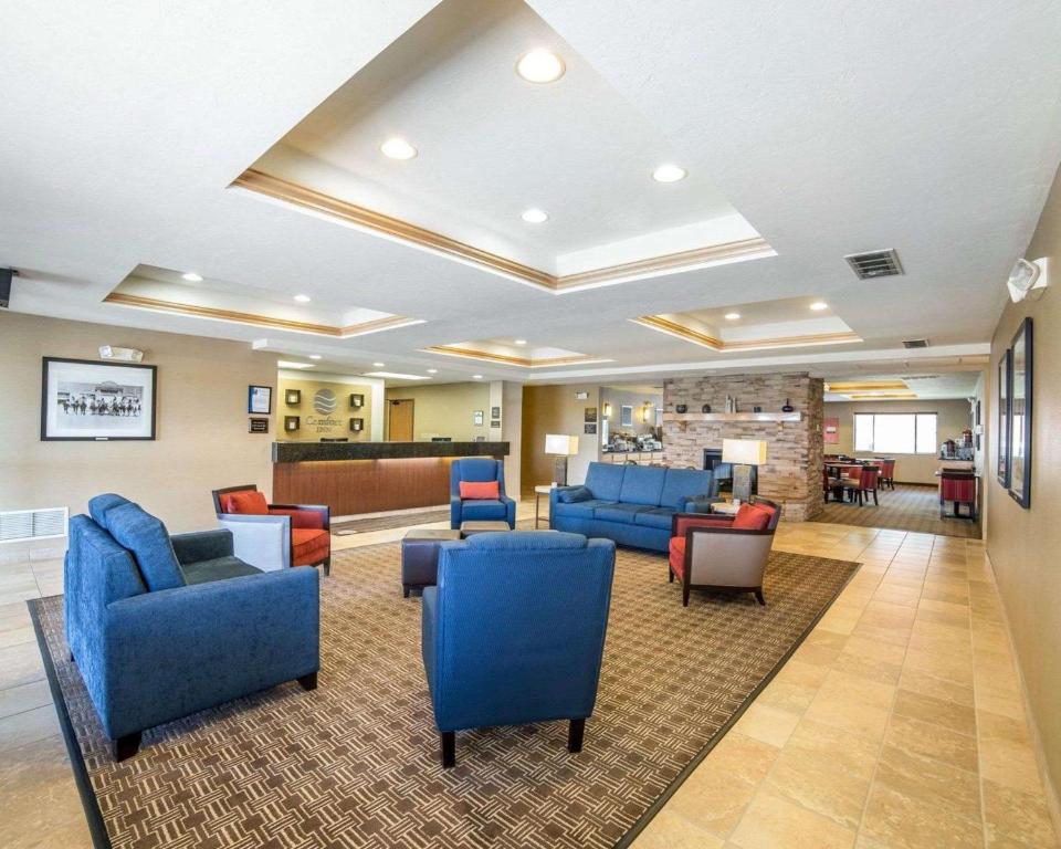 Comfort Inn Evansville-Casper - image 5