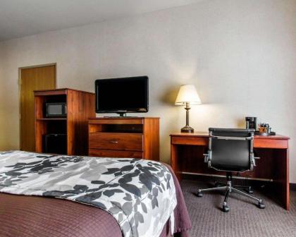 Sleep Inn & Suites Evansville - image 9