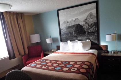 Super 8 by Wyndham Casper East/Evansville - image 4