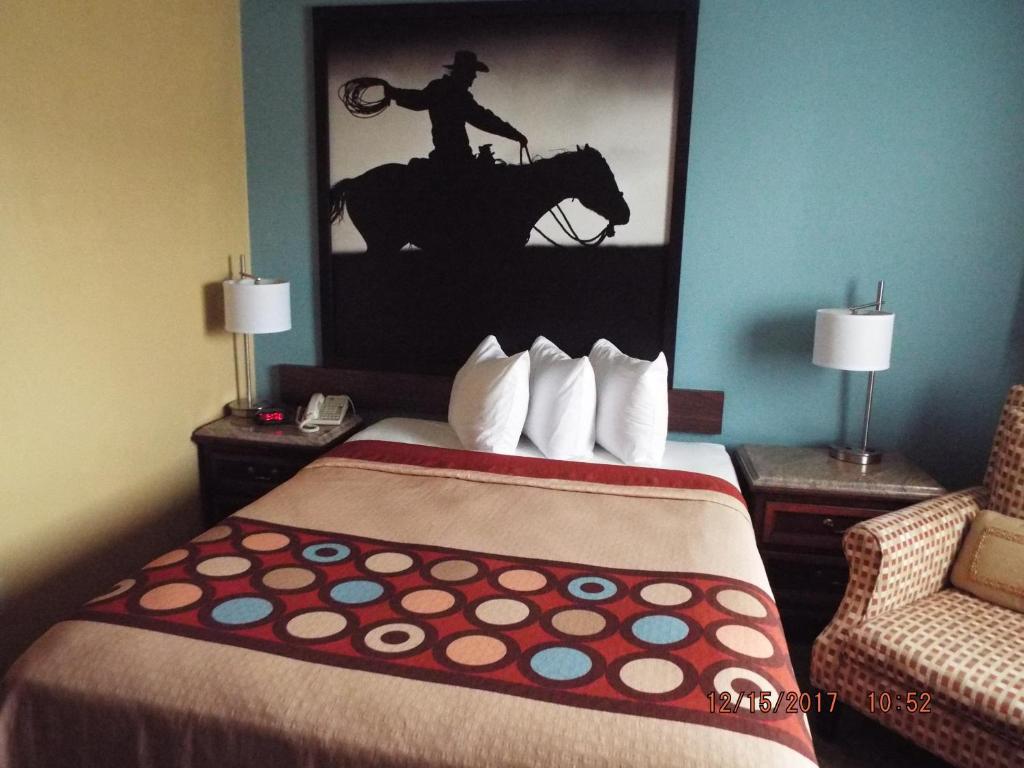 Super 8 by Wyndham Casper East/Evansville - image 6