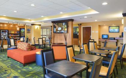 Fairfield Inn by Marriott Evansville East - image 14
