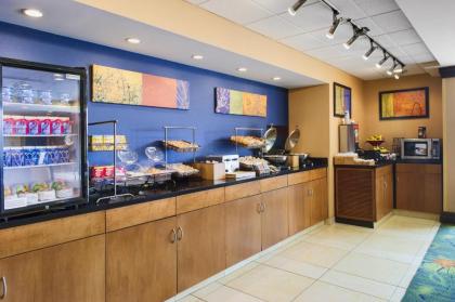 Fairfield Inn by Marriott Evansville East - image 5