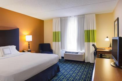 Fairfield Inn by Marriott Evansville East - image 6