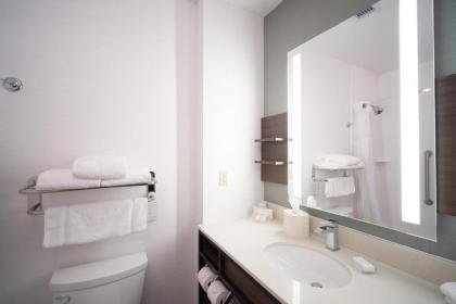 Hilton Garden Inn Evansville - image 6