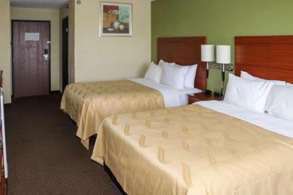 Quality Inn East Evansville - image 10