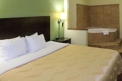 Quality Inn East Evansville - image 12