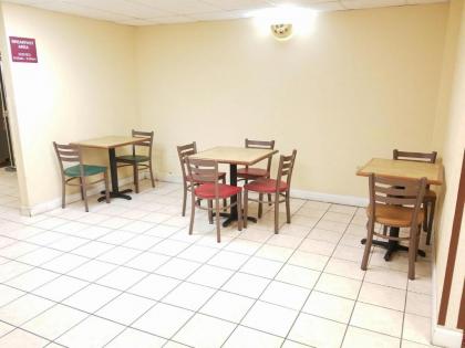 Americas Best Value Inn Evansville East - image 13