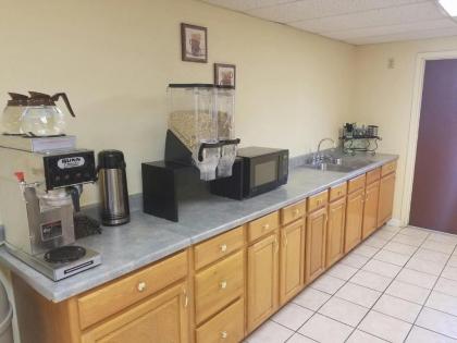 Americas Best Value Inn Evansville East - image 14