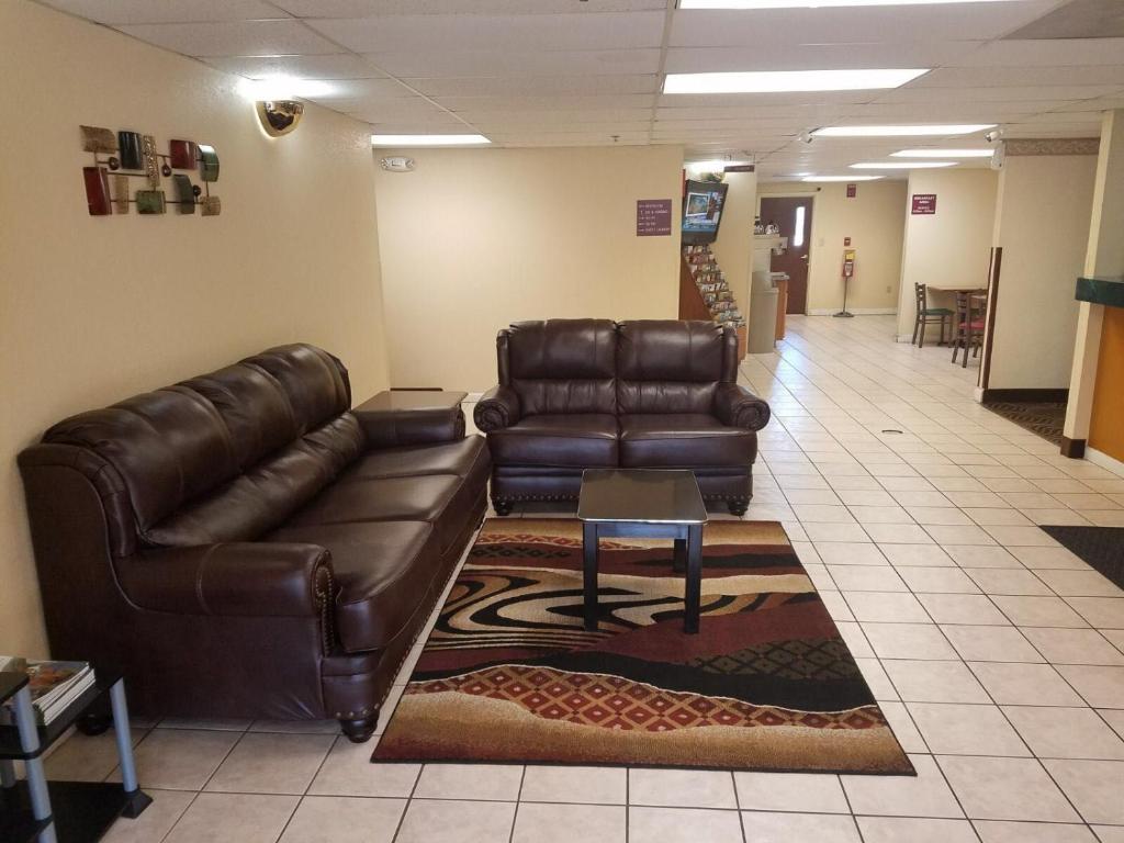 Americas Best Value Inn Evansville East - image 6