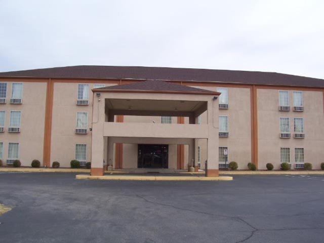 Americas Best Value Inn Evansville East - image 7