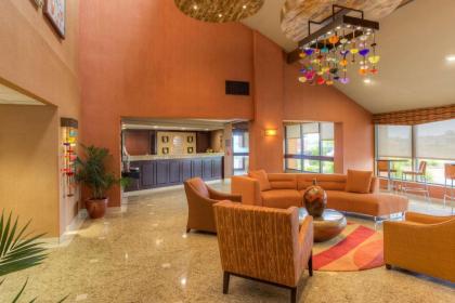 Comfort Inn & Suites Evansville Airport - image 4