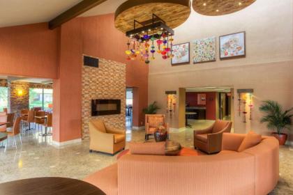 Comfort Inn & Suites Evansville Airport - image 5