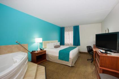 Howard Johnson by Wyndham Evansville East - image 12