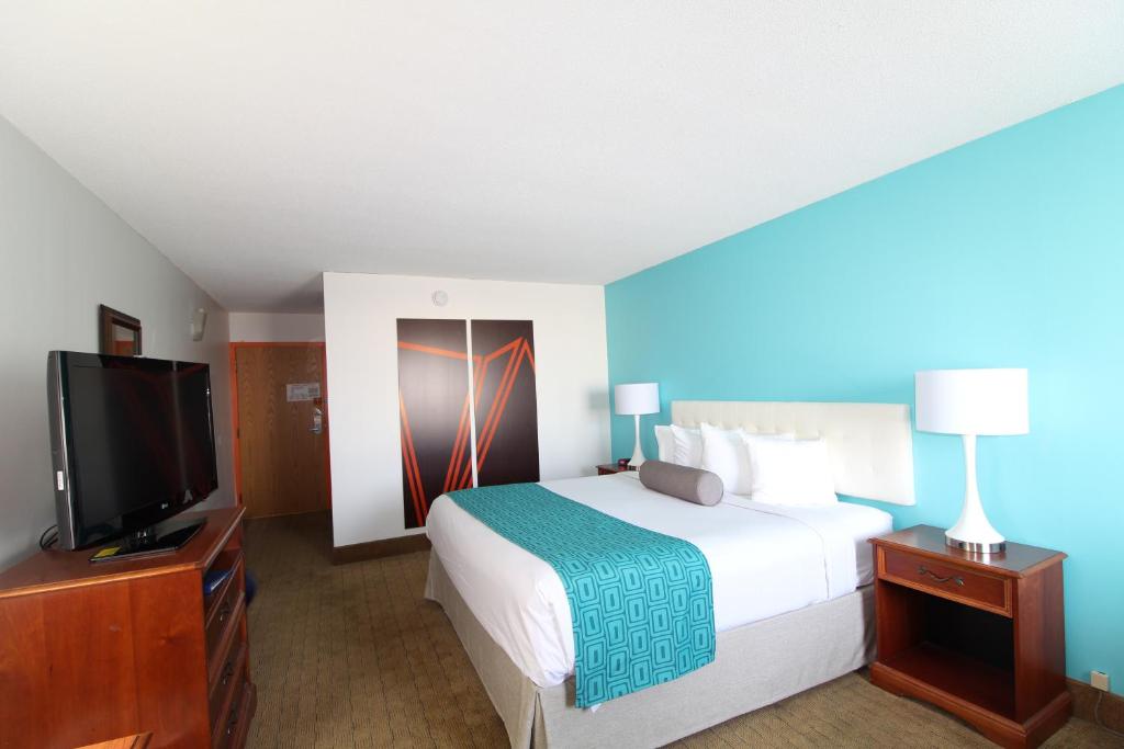 Howard Johnson by Wyndham Evansville East - image 5