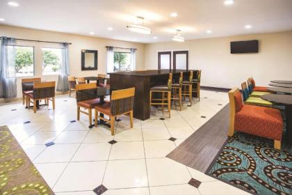 La Quinta by Wyndham Evansville - image 14
