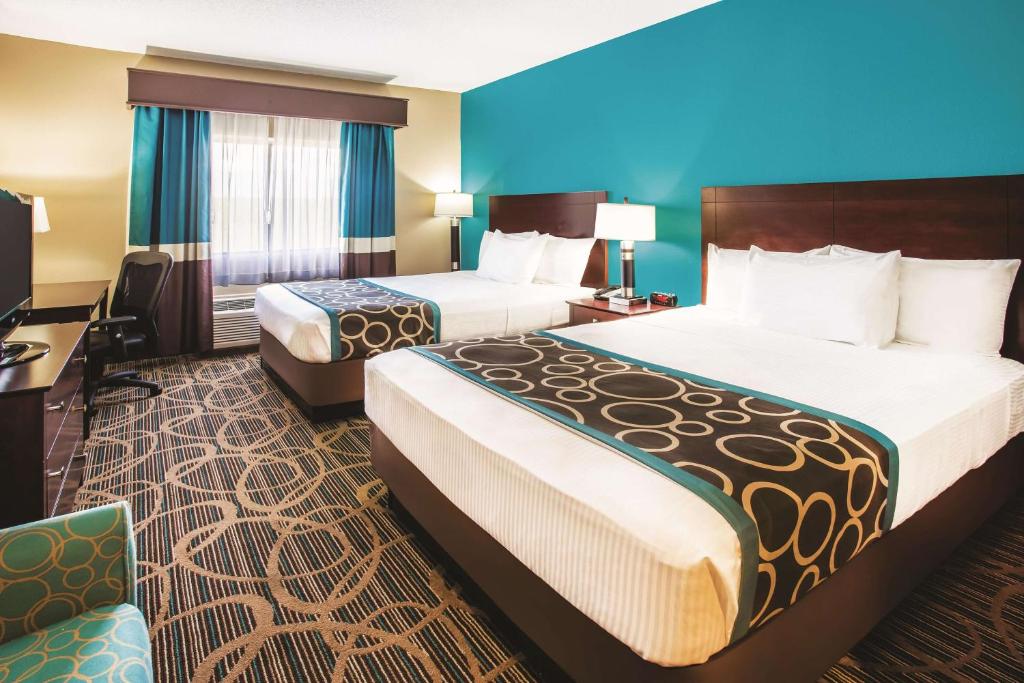 La Quinta by Wyndham Evansville - image 3