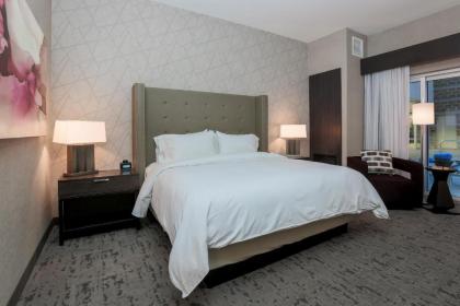DoubleTree by Hilton Evansville - image 14