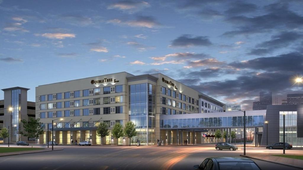 DoubleTree by Hilton Evansville - image 2