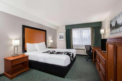 La Quinta Inn by Wyndham Everett - image 18