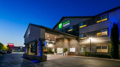 Holiday Inn Express Hotel & Suites Everett an IHG Hotel - image 11