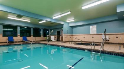 Holiday Inn Express Hotel & Suites Everett an IHG Hotel - image 13