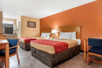 Econo Lodge Inn & Suites Evergreen - image 11