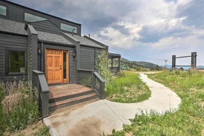 Evergreen Mountain Duplex with Trailhead Access - image 2