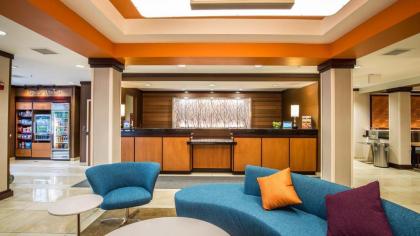 Fairfield Inn and Suites by Marriott Portsmouth Exeter - image 9