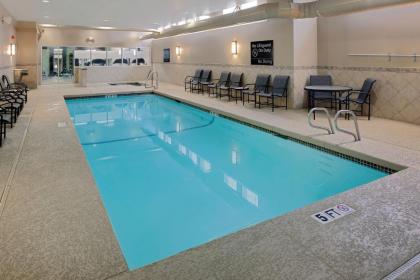 Hampton Inn & Suites Exeter - image 4