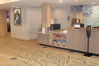 Hyatt Place Fairbanks - image 21