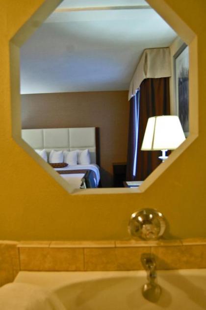 Best Western Plus Pioneer Park Inn - image 5