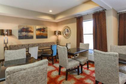 Hampton Inn Dayton/Fairborn - image 7