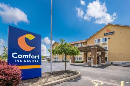 Comfort Inn & Suites Fairborn near Wright Patterson AFB - image 1