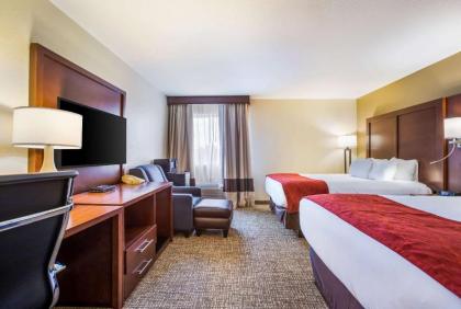 Comfort Inn & Suites Fairborn near Wright Patterson AFB - image 2