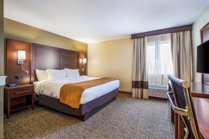 Comfort Inn & Suites Fairborn near Wright Patterson AFB - image 3