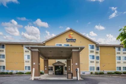 Comfort Inn & Suites Fairborn near Wright Patterson AFB - image 9
