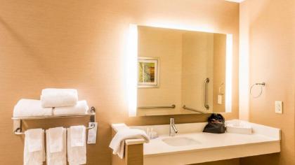 Fairfield Inn & Suites by Marriott Atlanta Fairburn - image 8