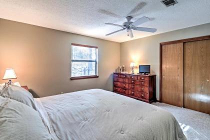 Waterfront Family Home with Deck 5 Miles to Marina! - image 9