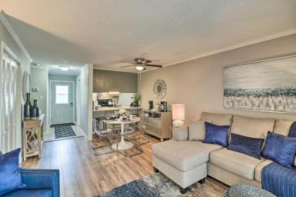 Fairfield Bay Gem with Pool Access 4 Mi to Lake - image 12