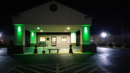 Briarwood Inn - image 2